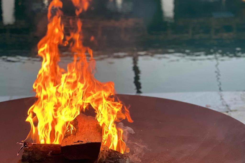Fire pit - Image 2