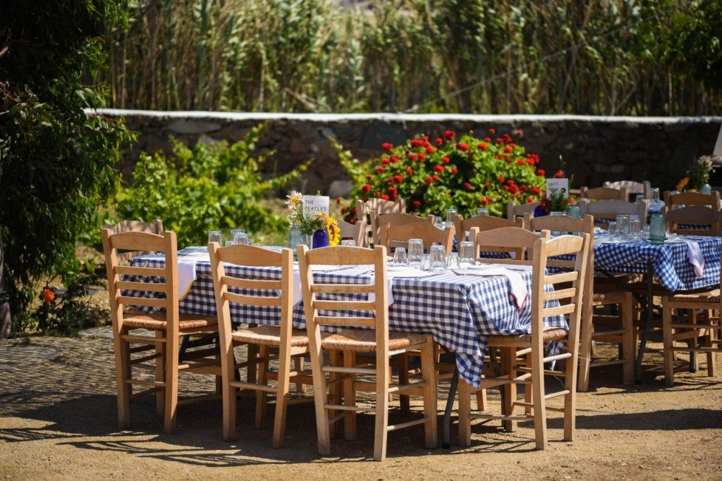 White linen napkin with red stitching - Image 3