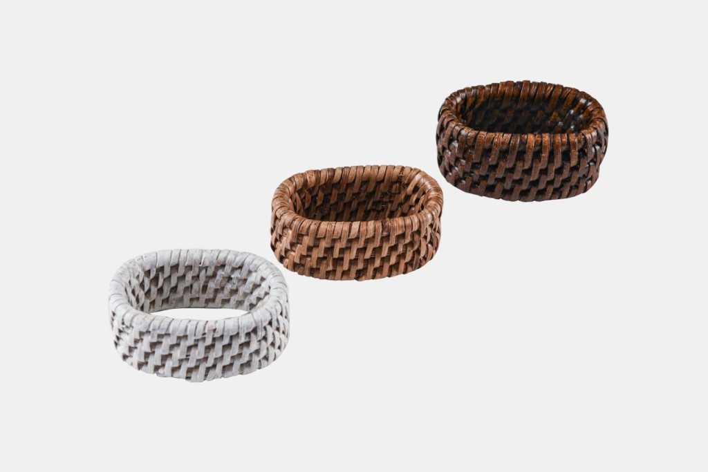 Natural rattan napkin rings - Image 5