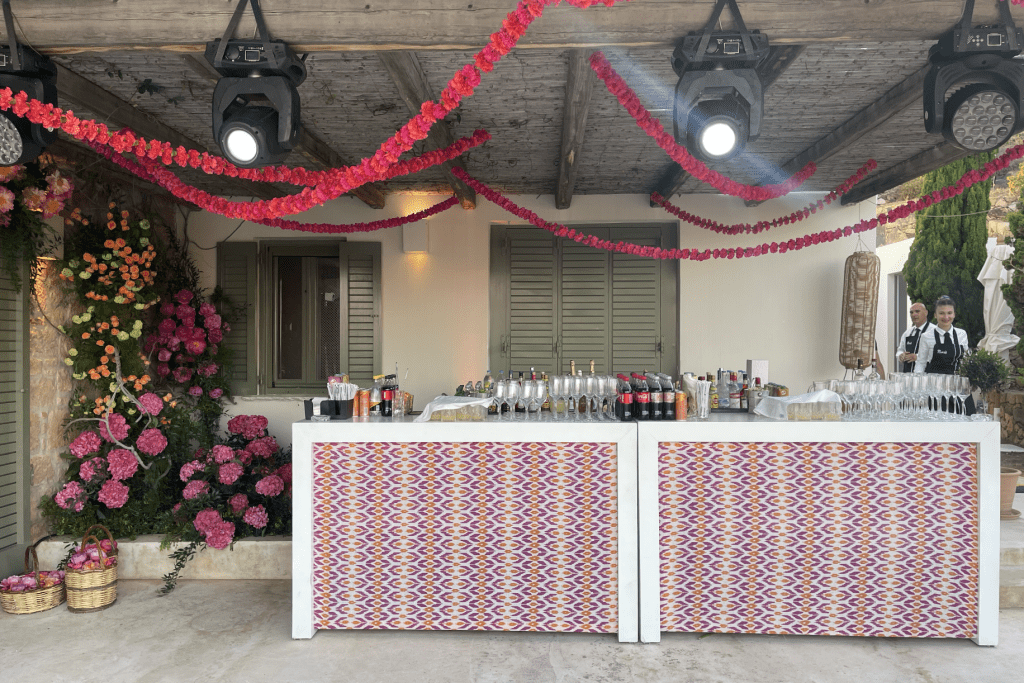 White wooden bar (with custom façade) - Image 6