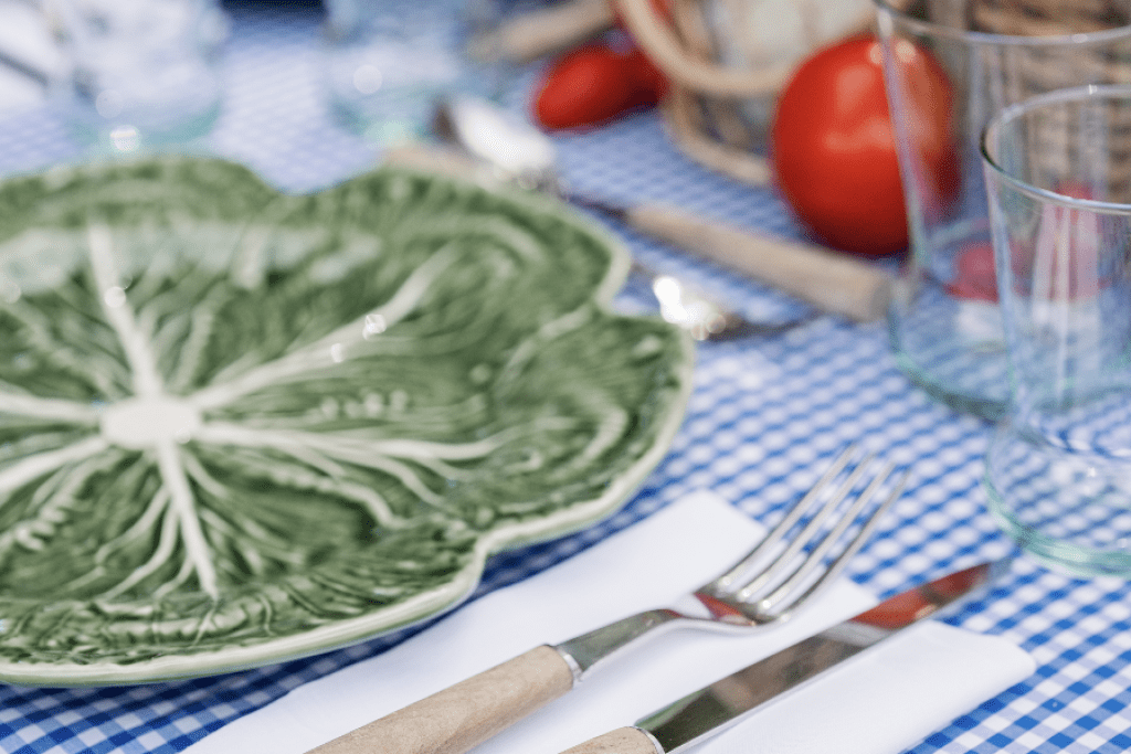 White linen napkin with red stitching - Image 1