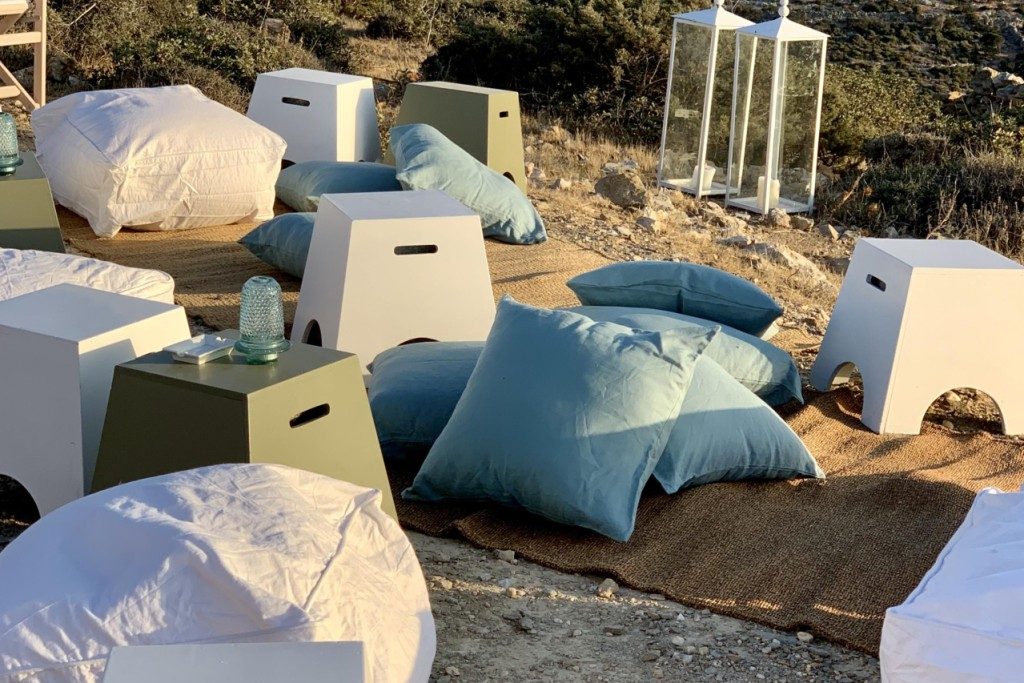 Mint green linen pillows - Image 3